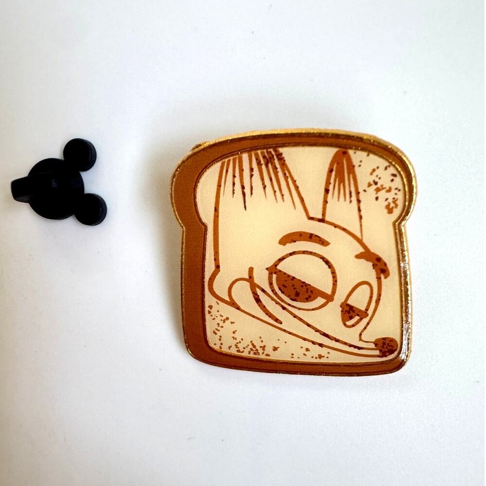 HKDL Pin Trading Carnival 2020 Toast Series Nick Wilde Zootopia Disney Pin